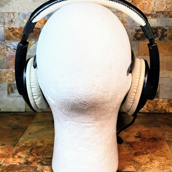 Think Write Durable Headphones • Adjustable Headband • Ambient Sound Mode • - Picture 3 of 9